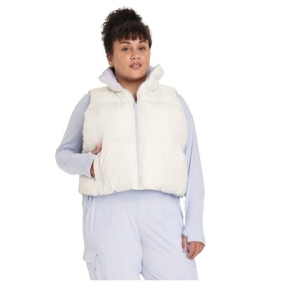 NWT All In Motion Puffer Vest Women's Plus Size 1X Reversible White Light Blue - Picture 2 of 8